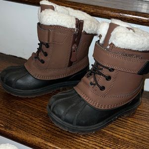 Boys boots